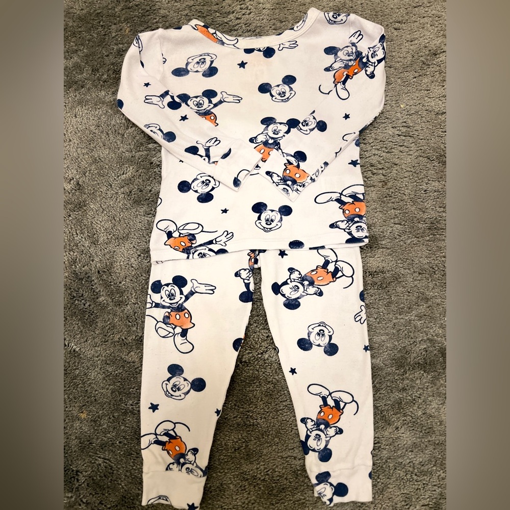 Bundle of 6 Kids Pajama Set - Picture 2 of 7